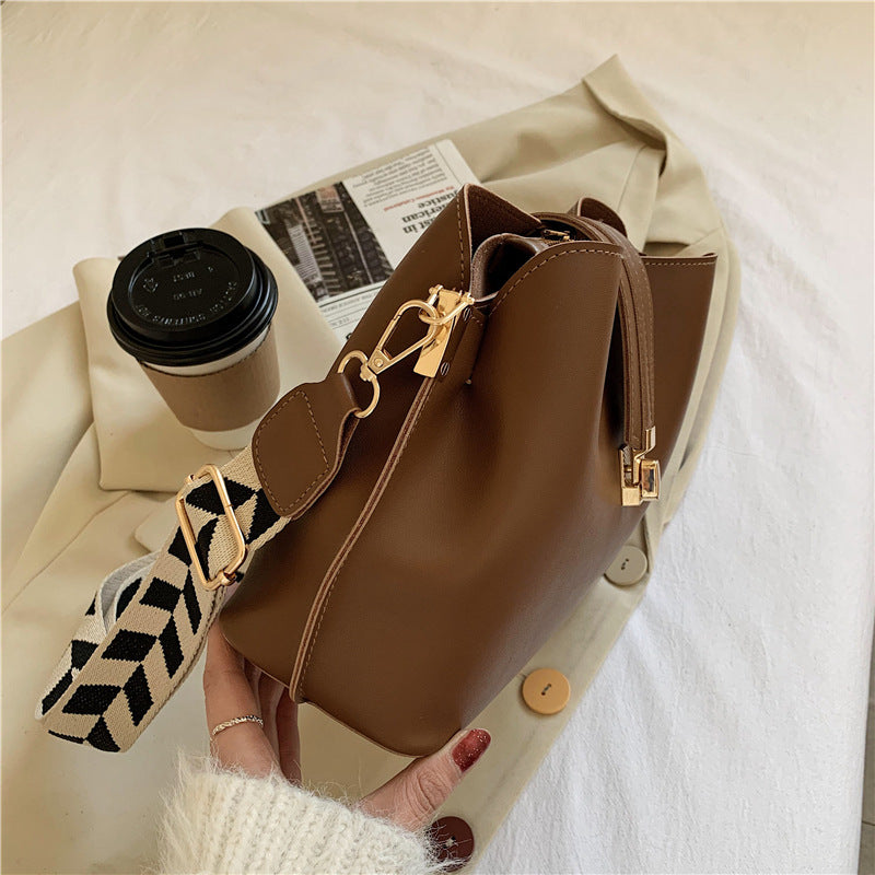 PREORDER: Tay Mini Bucket purse 9.22.25 osym