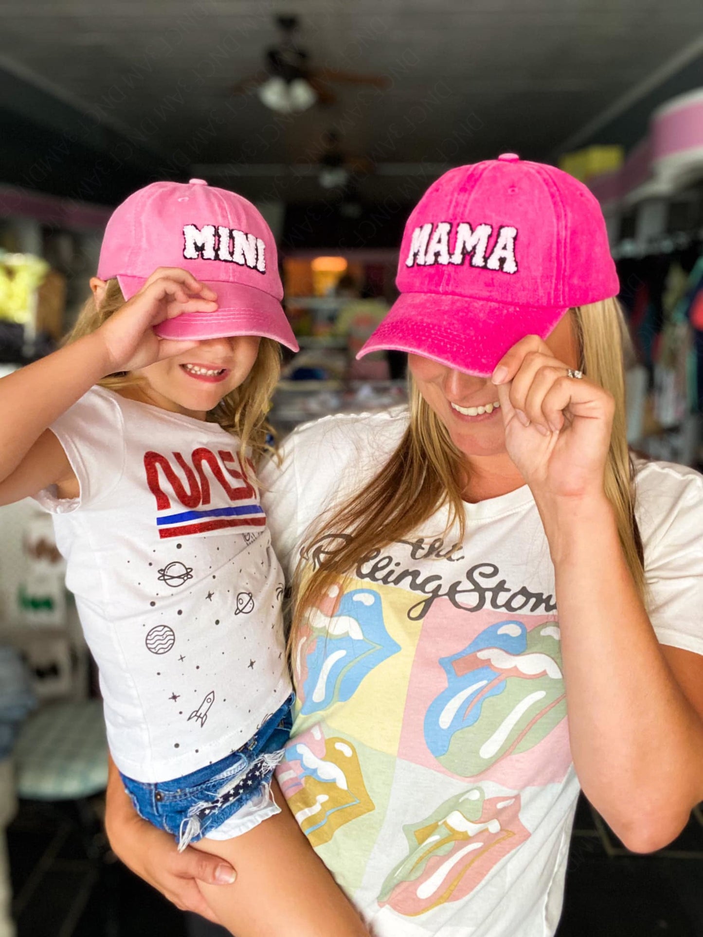RTS: Mama Hat-