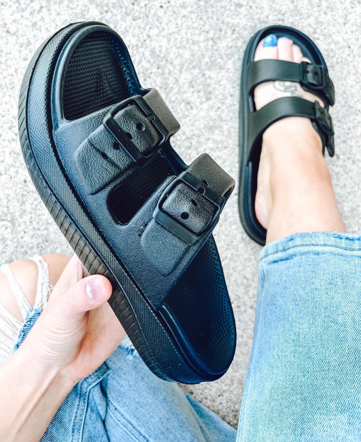 RTS: The Buckle Cloud Bead Cushion Sandal