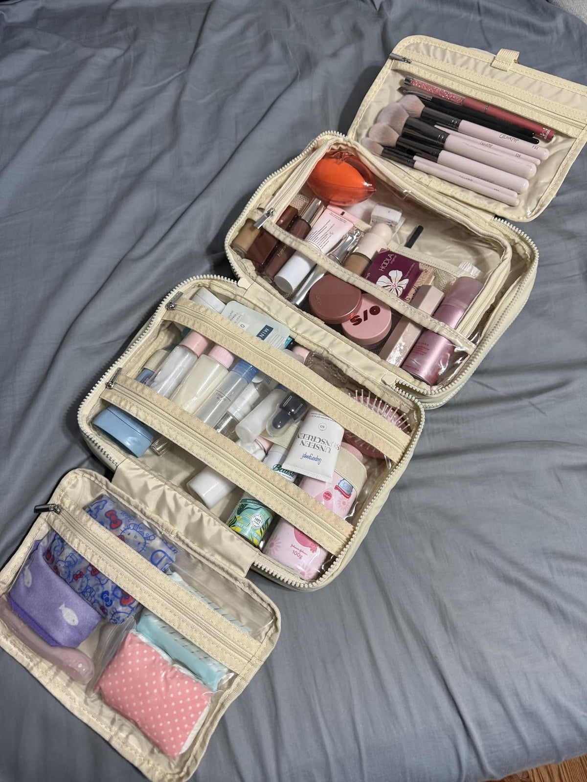 PREORDER: The Haven Hanging Travel Organizer 10.19.26