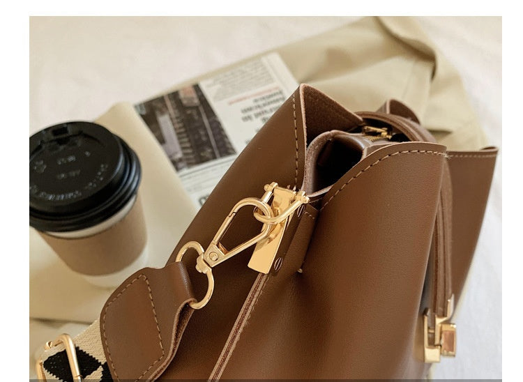 PREORDER: Tay Mini Bucket purse 9.22.25 osym