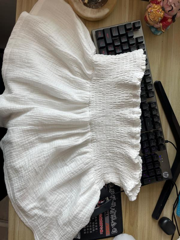 RTS: The Estee Gauze and Smocked Shorts