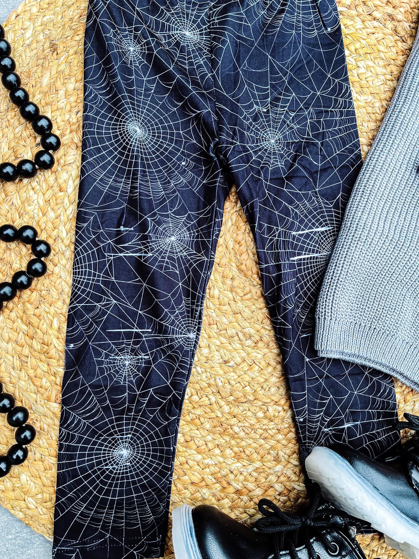 RTS: EVERYONES FAV CUTOUT LEGGINGS!-