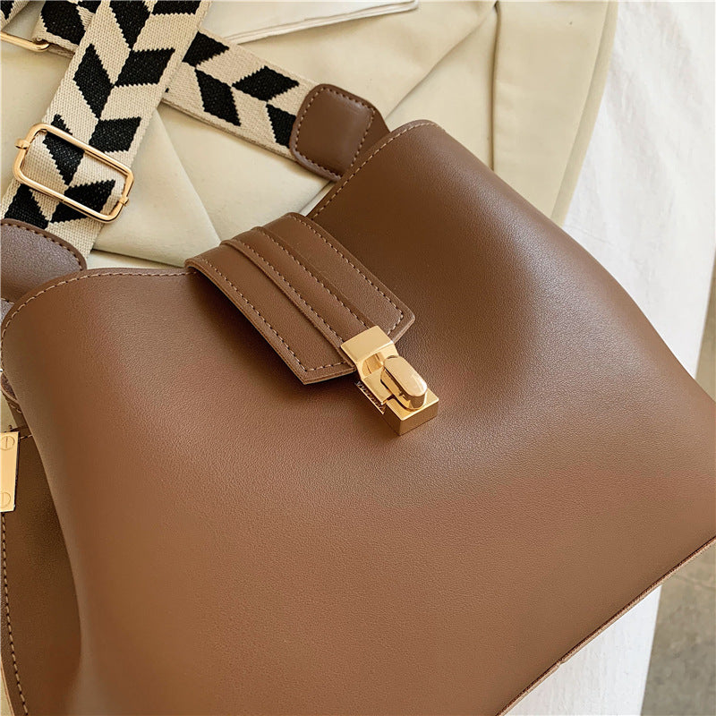 PREORDER: Tay Mini Bucket purse 9.22.25 osym