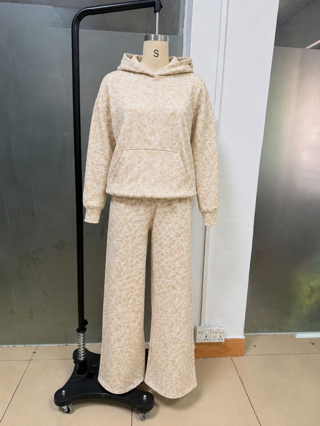 PREORDER: Wildly Cozy Lounge Set  9.14.26