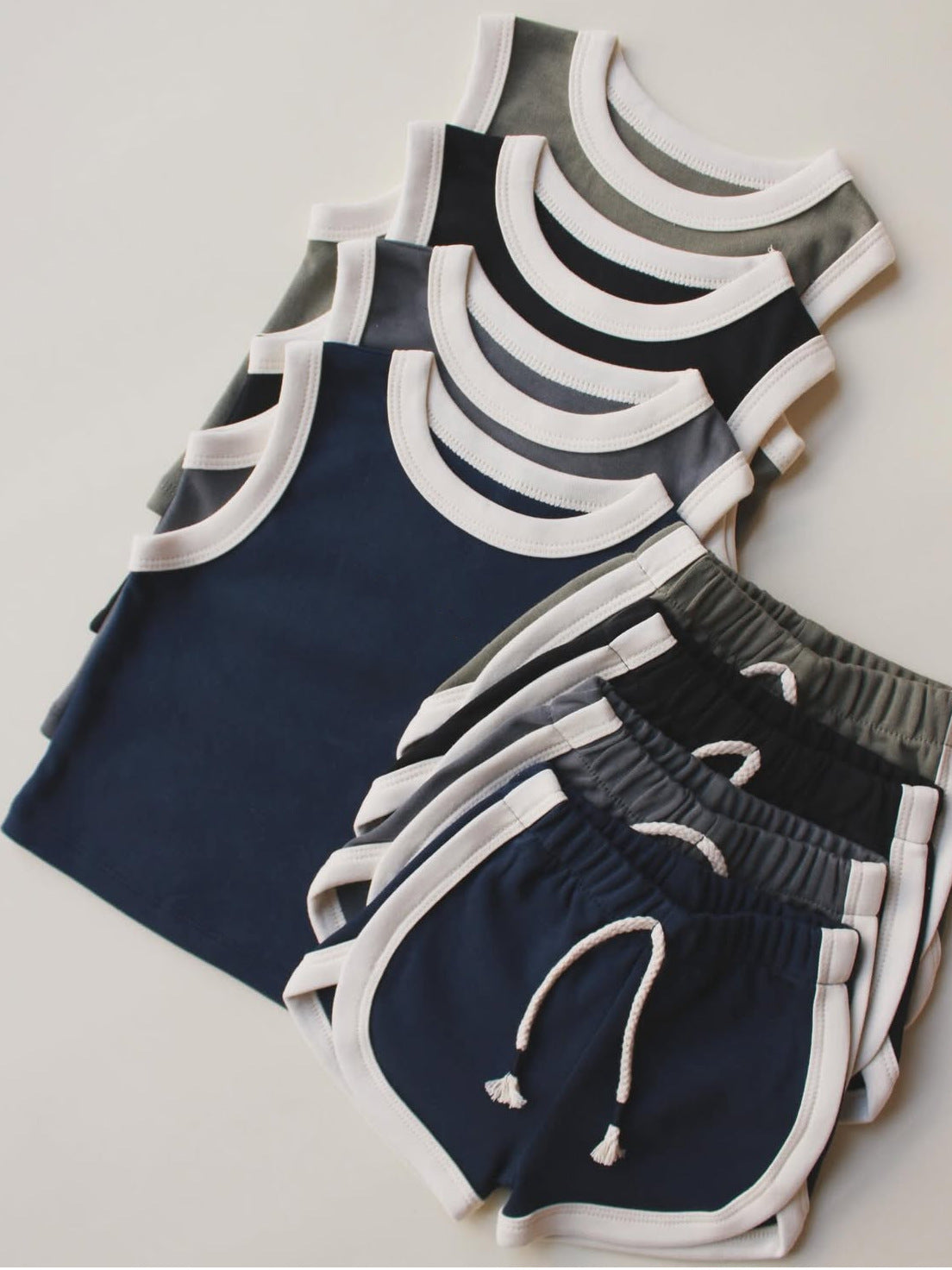 PREORDER: The Stella Set RERUN 6.1.26 osym