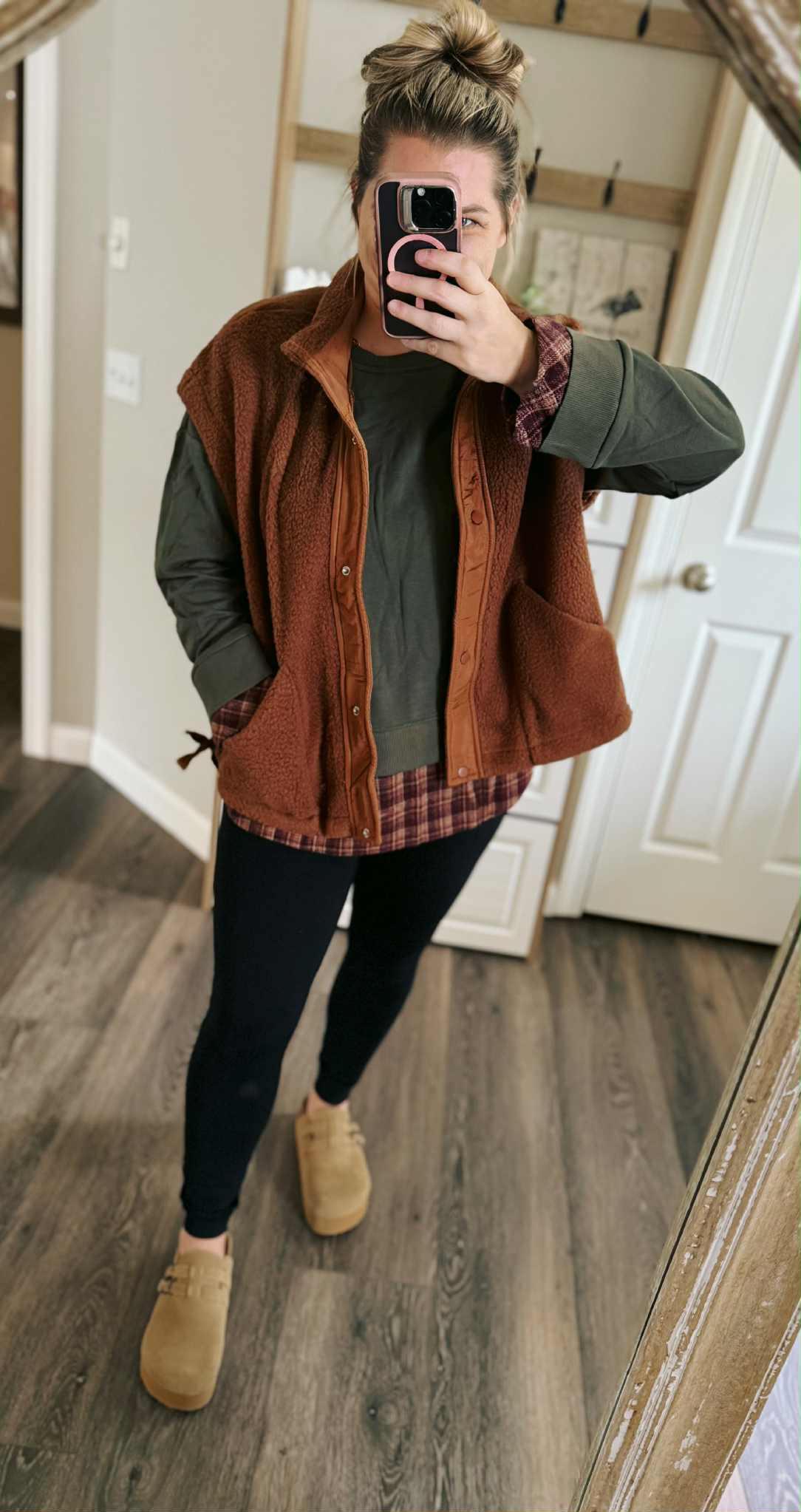 PREORDER: RERUN Wrenlee Fleece Vest 12.8.25