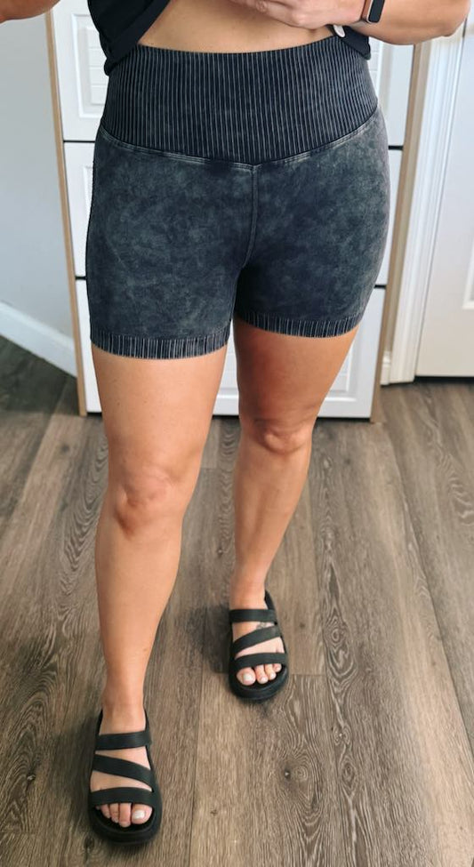 RTS: High Waisted Seamless Shorts