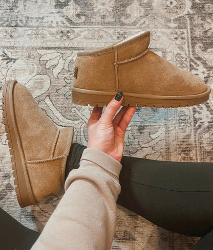 PREORDER: Faux Fur Lined Shortie Boots BESTSELLER 10.19.26