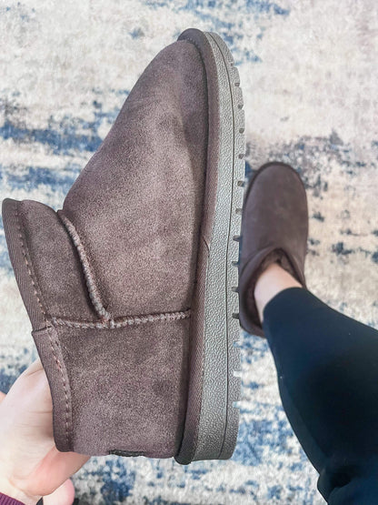 PREORDER: Faux Fur Lined Shortie Boots BESTSELLER 10.19.26