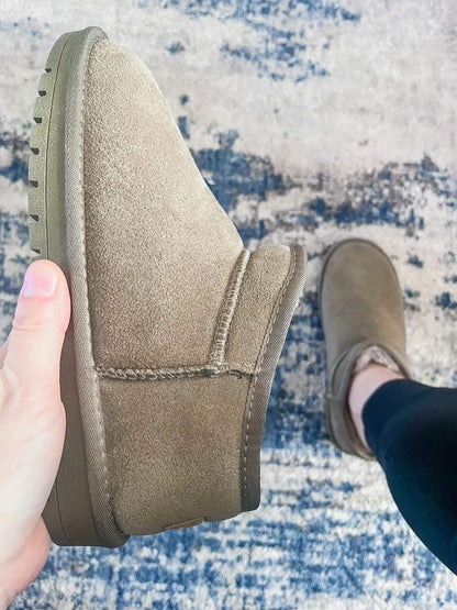 PREORDER: Faux Fur Lined Shortie Boots BESTSELLER 10.19.26