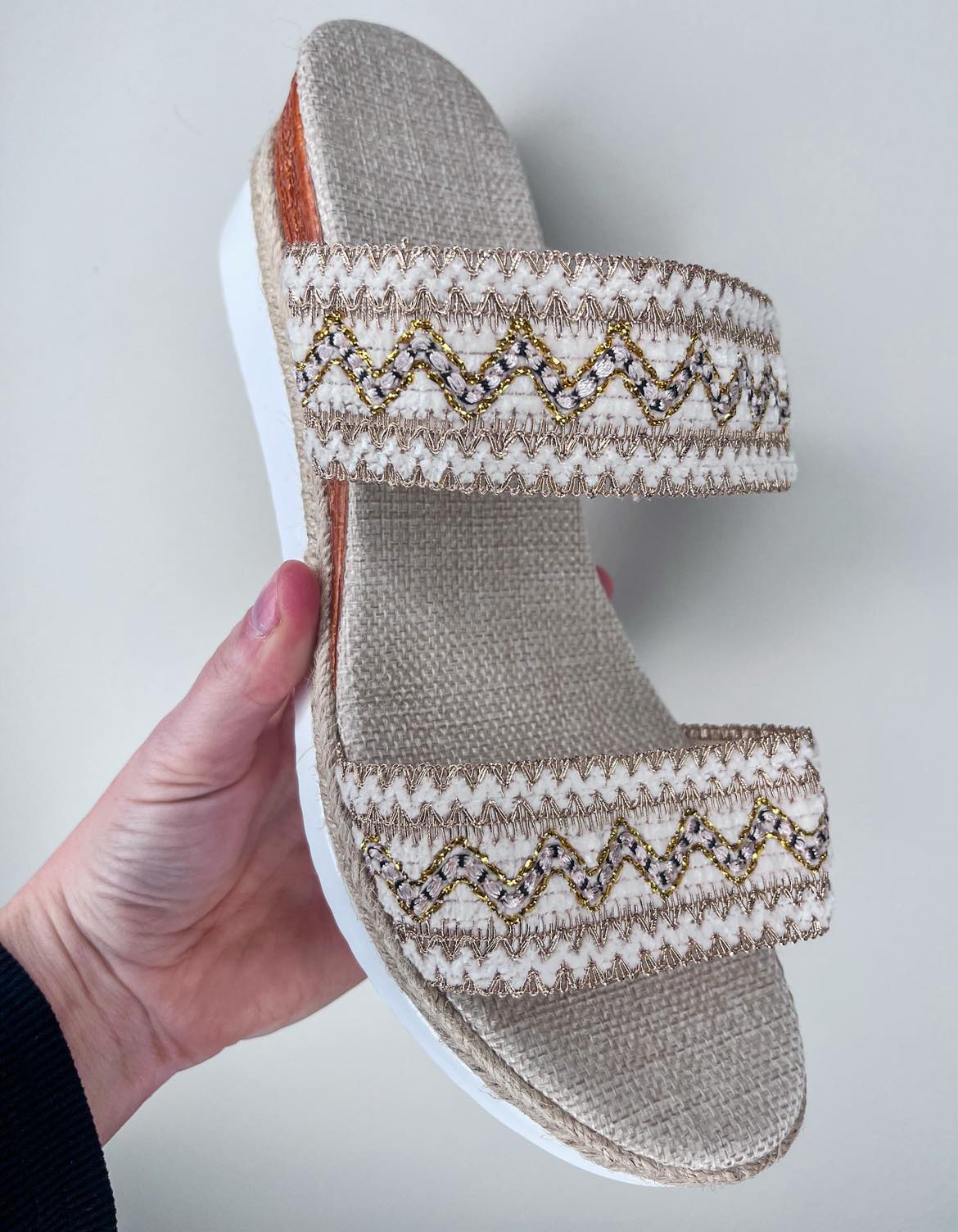RTS: Weaved Canvas Wedge