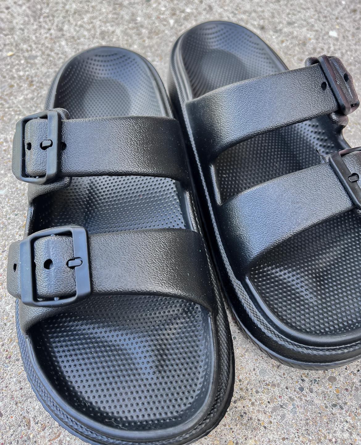 RTS: The Buckle Cloud Bead Cushion Sandal