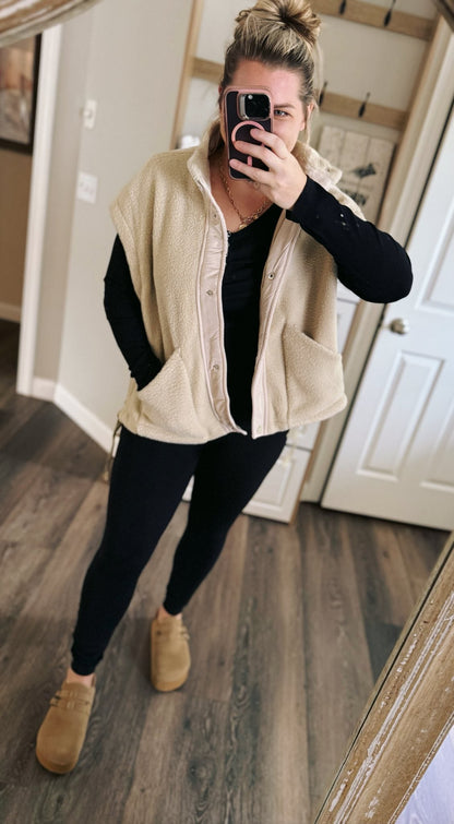PREORDER: Wrenlee Fleece Vest RERUN 9.21.26