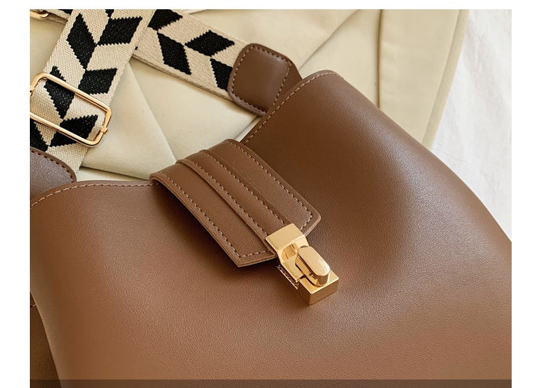 PREORDER: Tay Mini Bucket purse 9.22.25 osym