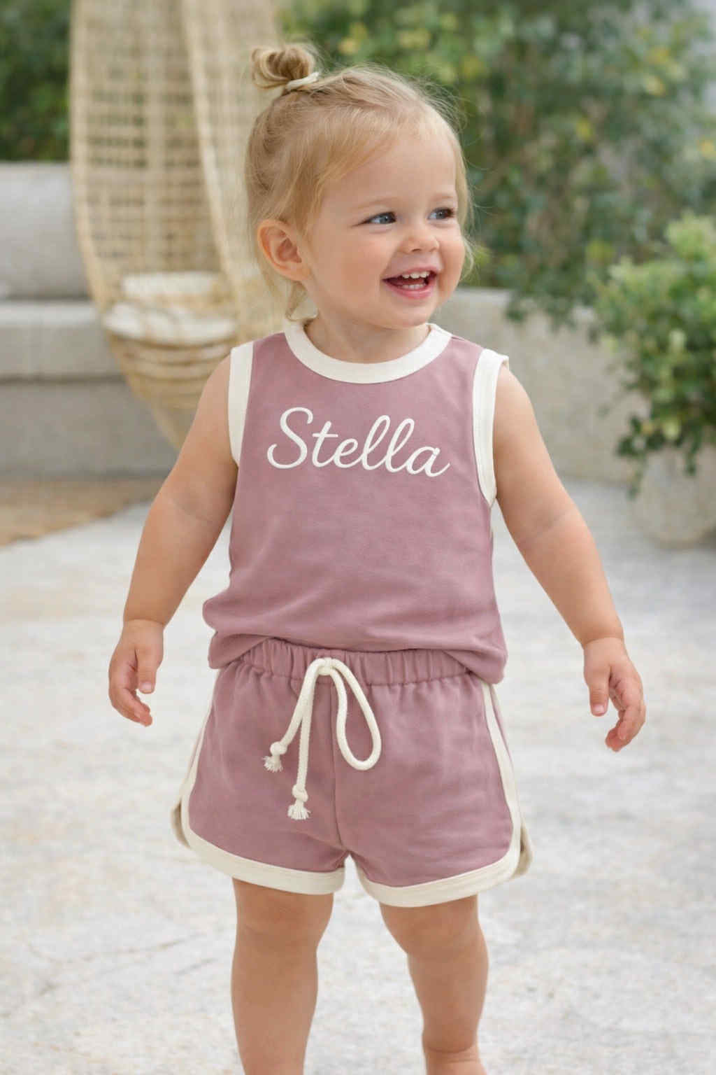 PREORDER: The Stella Set RERUN 6.1.26 osym