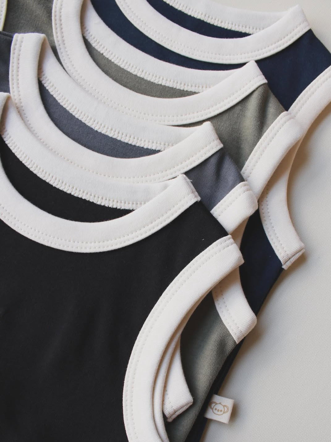 PREORDER: The Stella Set RERUN 6.1.26 osym