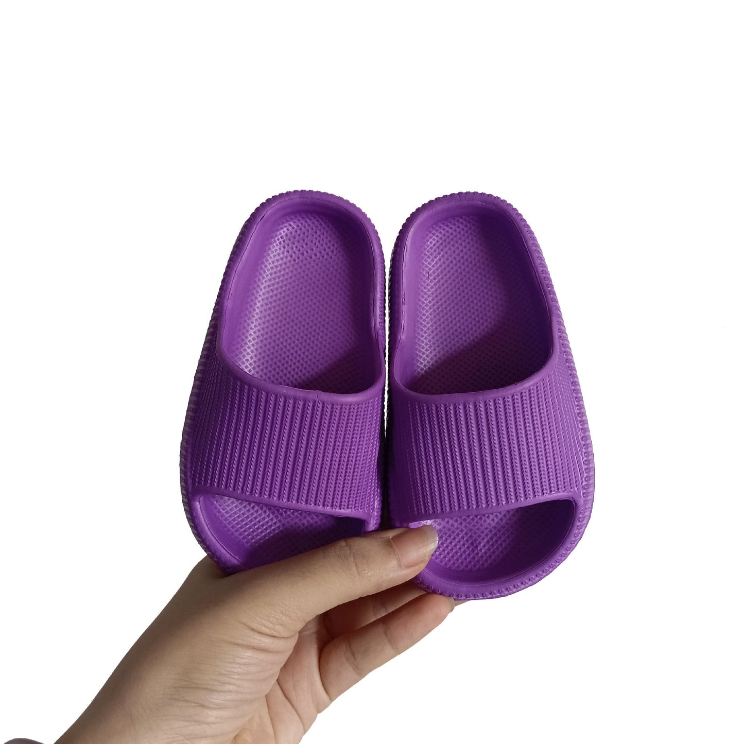 PREORDER: EVA Slides 6.1.26 osym