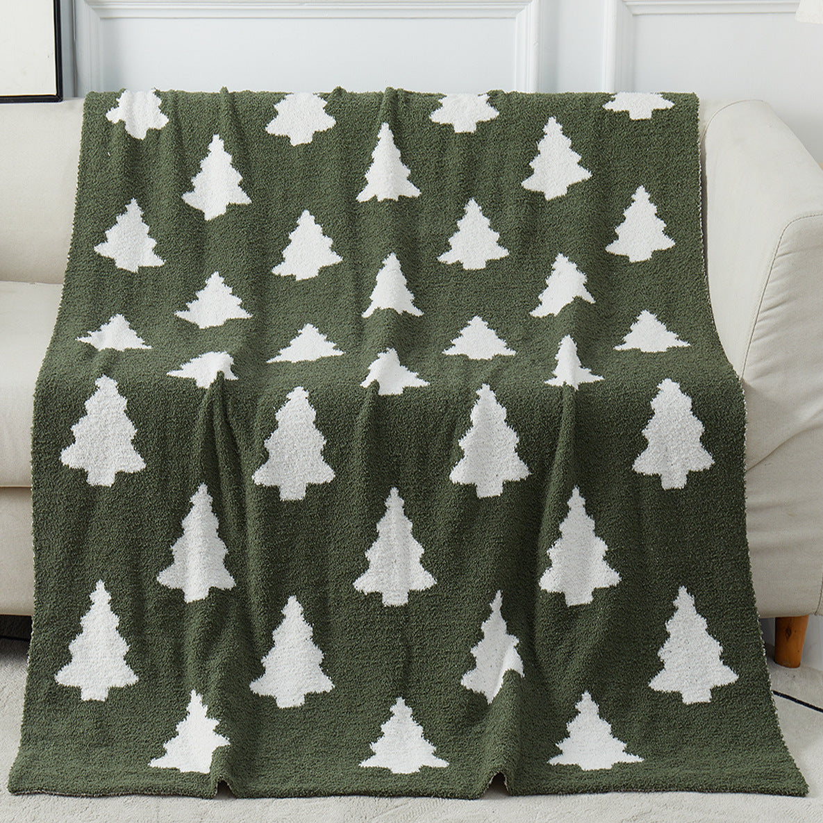 PREORDER: Luxe Holiday Fuzzy Blankets RERUN 10.19.26 osym