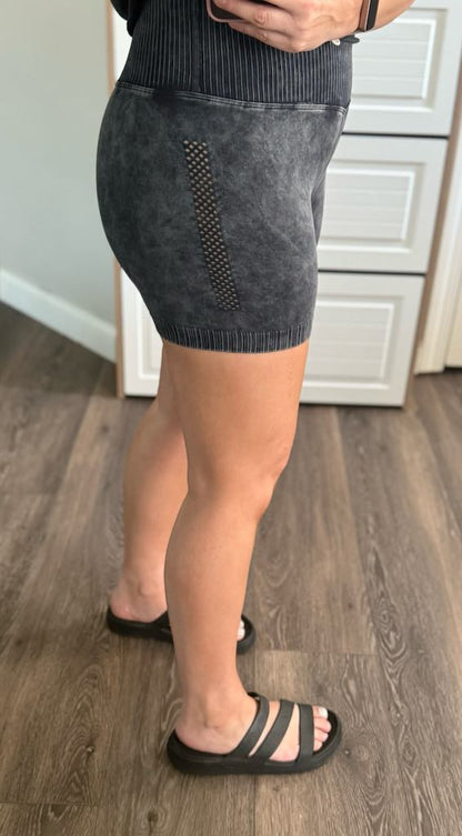 RTS: High Waisted Seamless Shorts