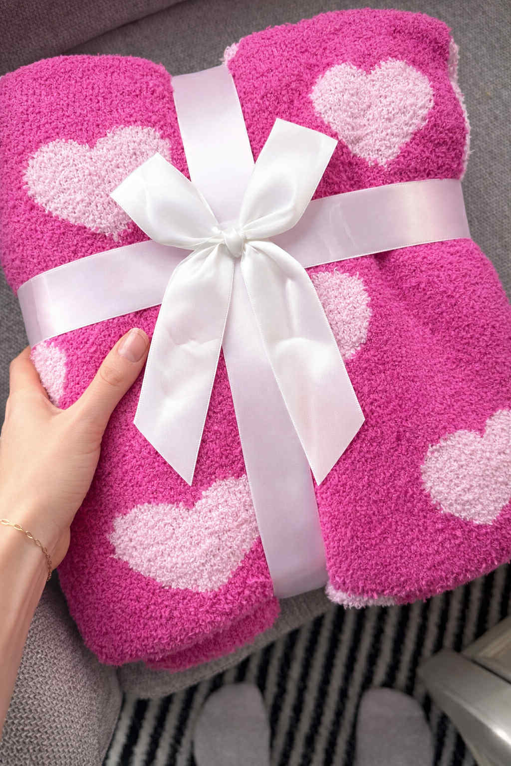 rts: Lux Valentine Blanket