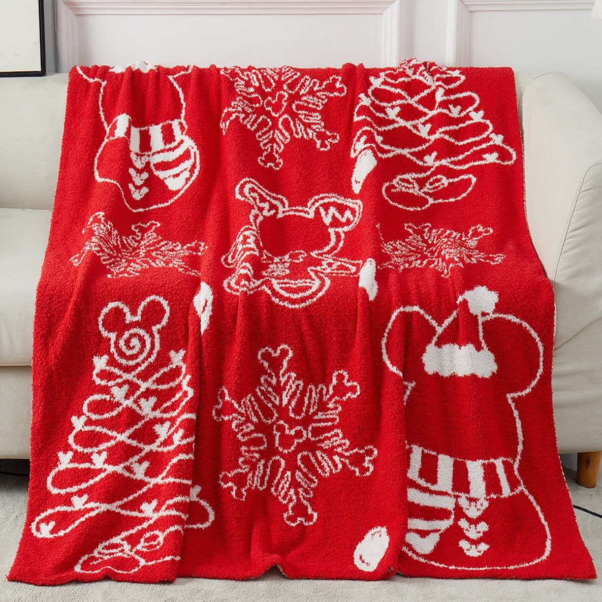 PREORDER: Luxe Holiday Fuzzy Blankets RERUN 10.19.26 osym
