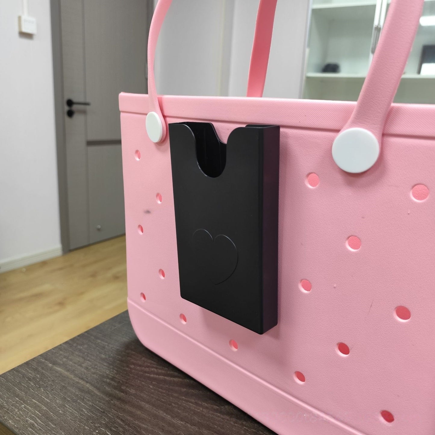 PREORDER: Grab & Go Phone Pocket 5.11.26