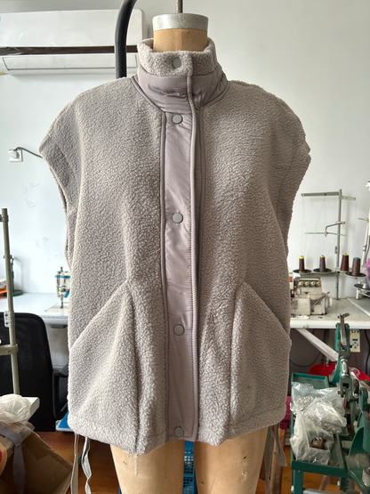 PREORDER: Wrenlee Fleece Vest RERUN 9.21.26