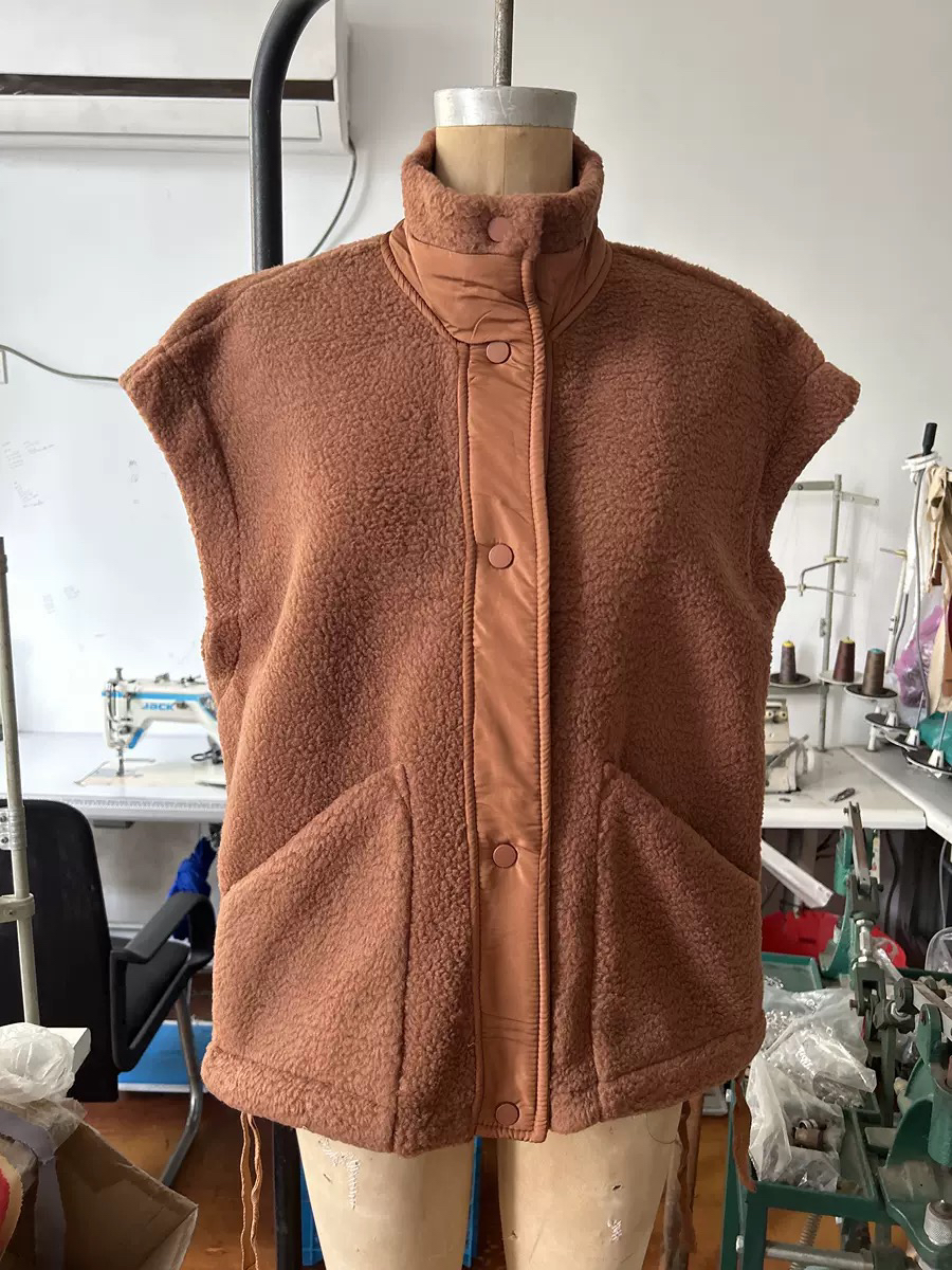 PREORDER: RERUN Wrenlee Fleece Vest 12.8.25